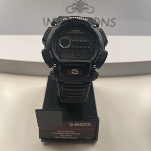 Casio G Shock 200 Meter Water & Shock Resistant Sport's Watch